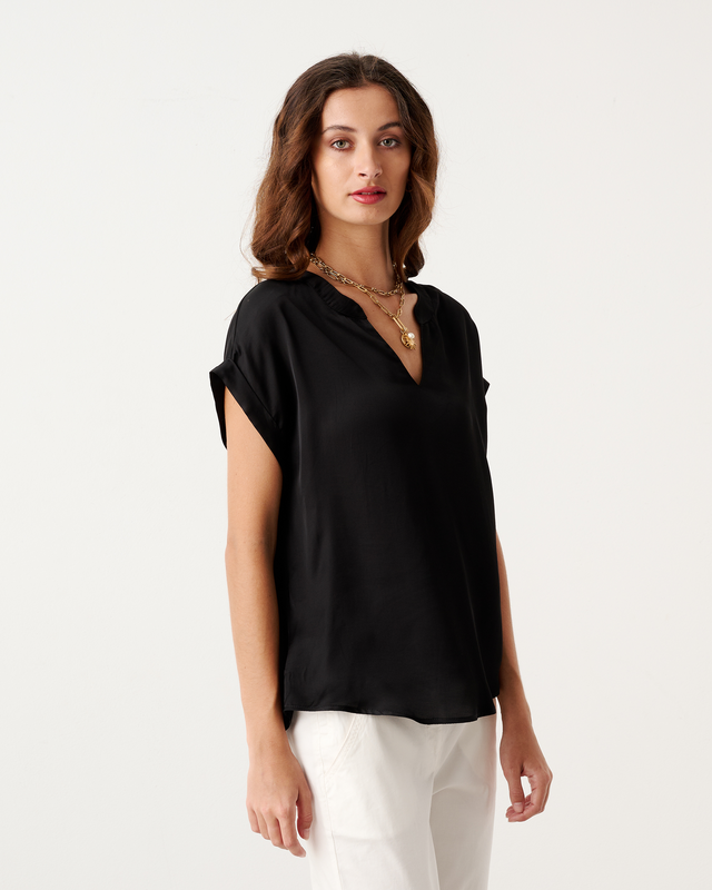 Blouse satin v neck image number null