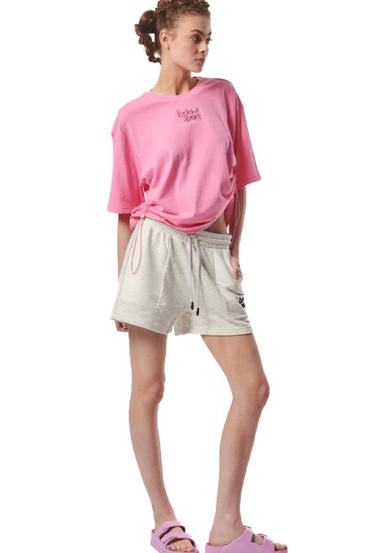 Women's athletic shorts w/embroidery-null