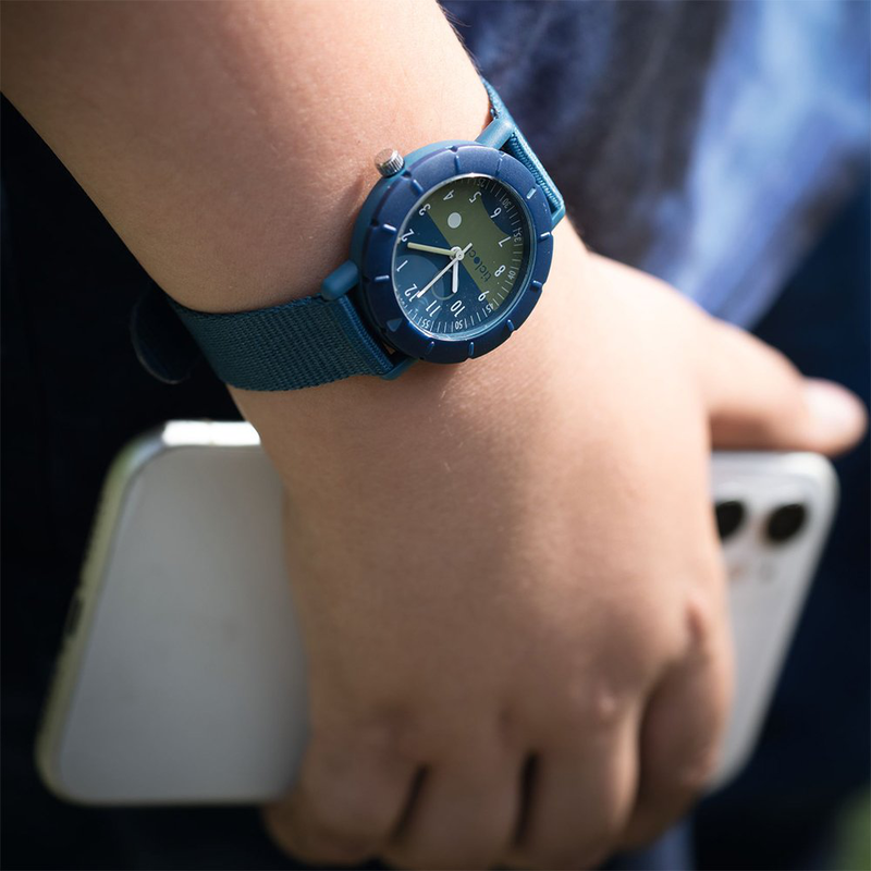 Blue stadium sports watch, , medium image number null