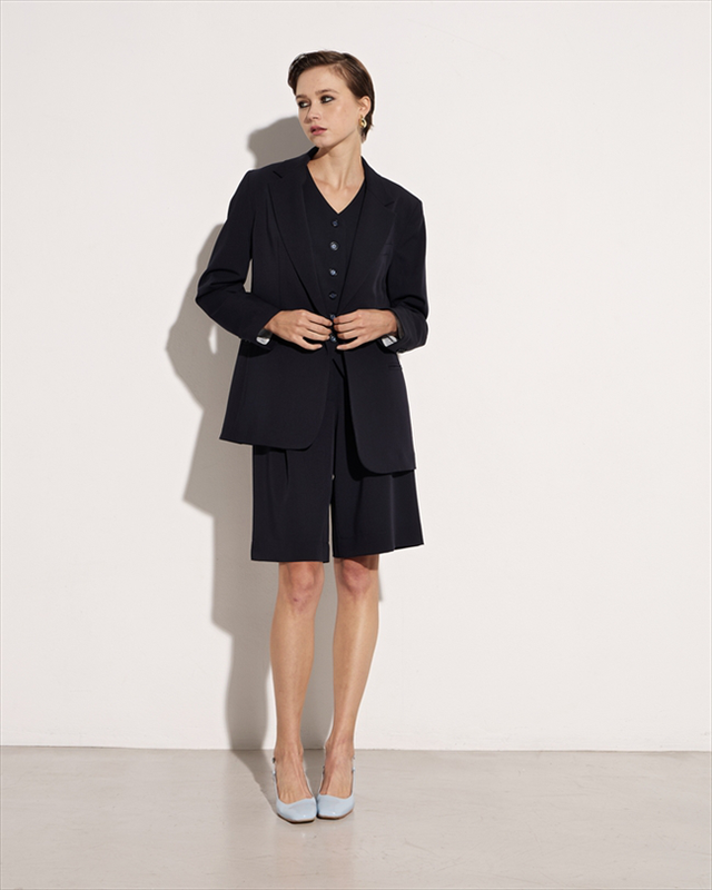 Blazer jacket long image number null