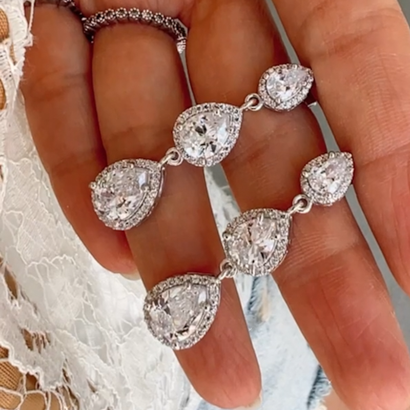 Product image: Bride to be earrings-null