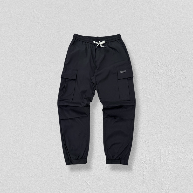 Elastic ankle cargo pants in black image number null