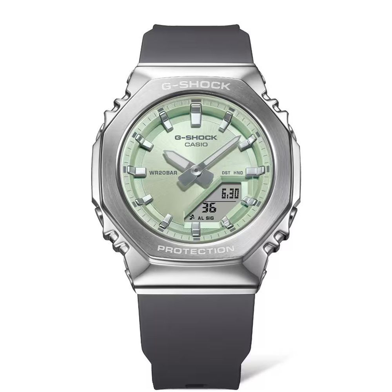 Gray resin sport watch-null