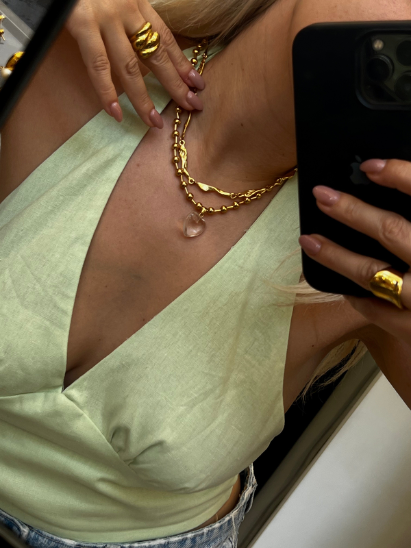 Heart necklace-null