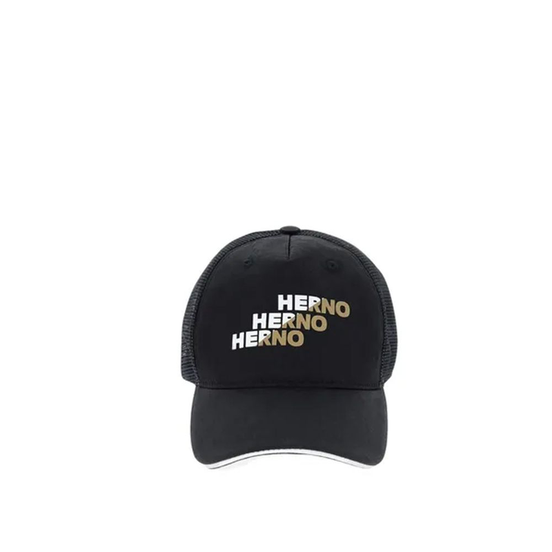 Black cotton cap (baseball hat)-null