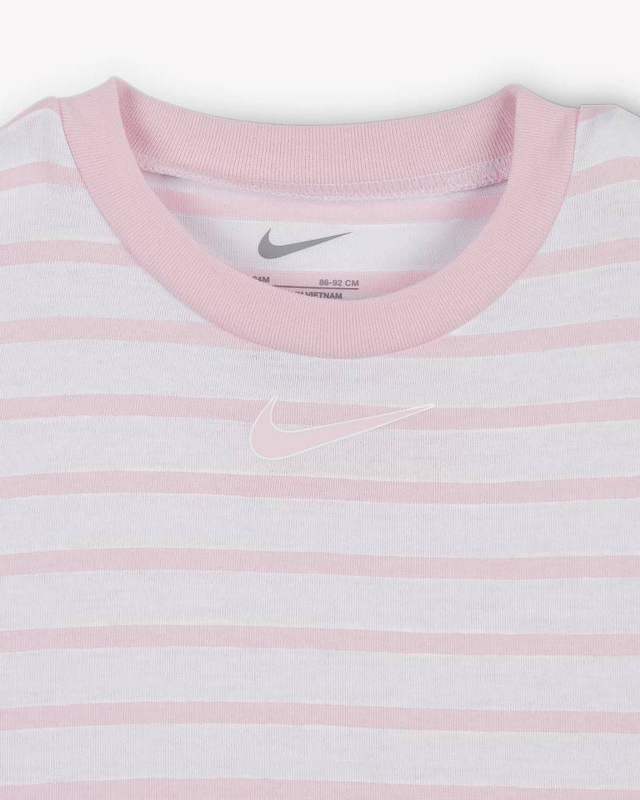 Product image: Nike infant girls towel terry ss / sl romper-null