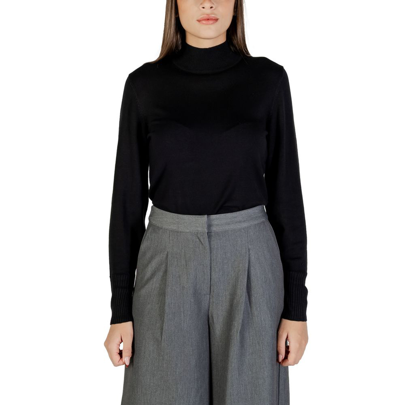 Black viscose turtleneck-null