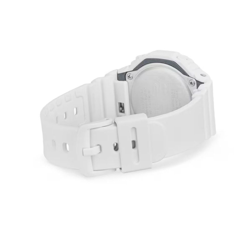 White resin sport watch-null