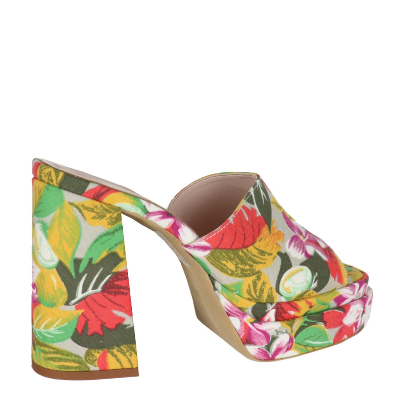 Koniarisshoes &gamma;&upsilon;&nu;&alpha;ί&kappa;&epsilon;&iota;&omicron; mule-null