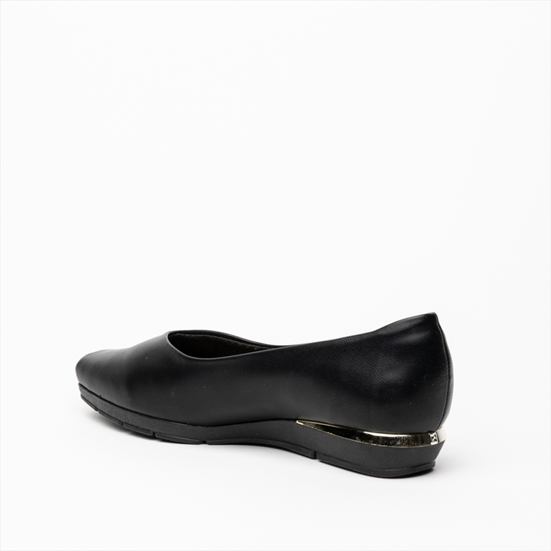 Piccadilly moccasin comfort wedge low pumps in black-null