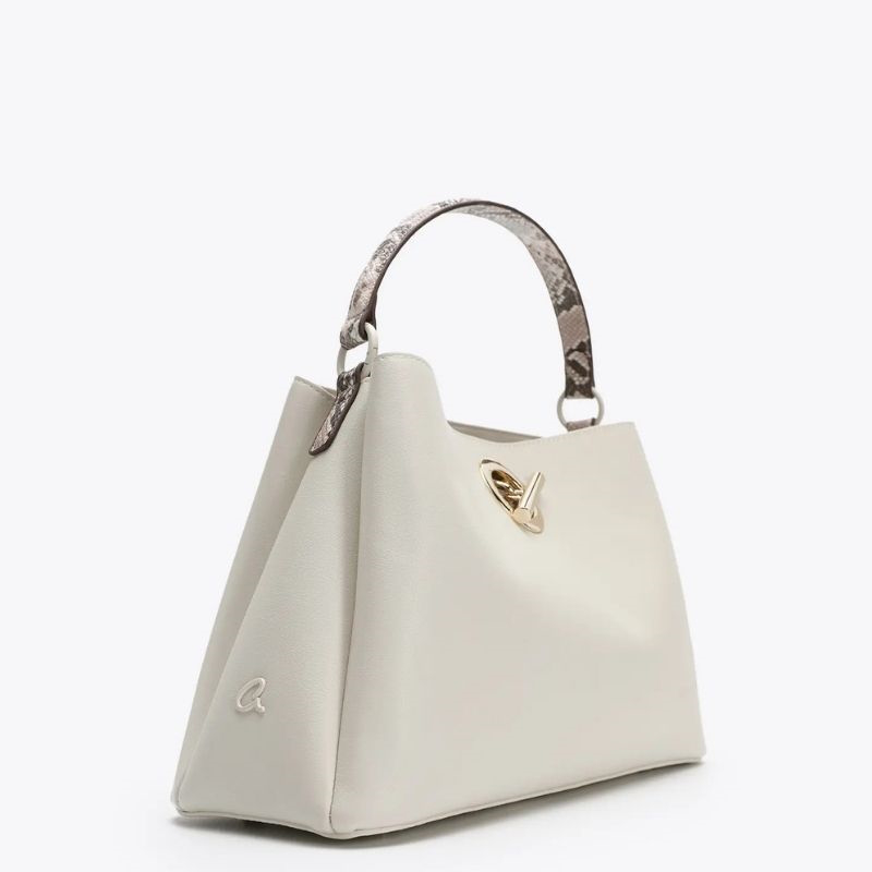 Axel handbag image number null