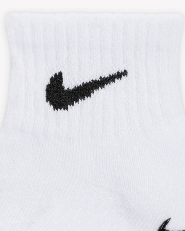 Nike 3pk infant/toddler gripper quarter socks image number null