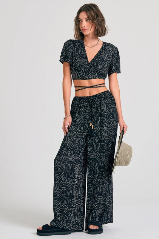 Cropped top-null