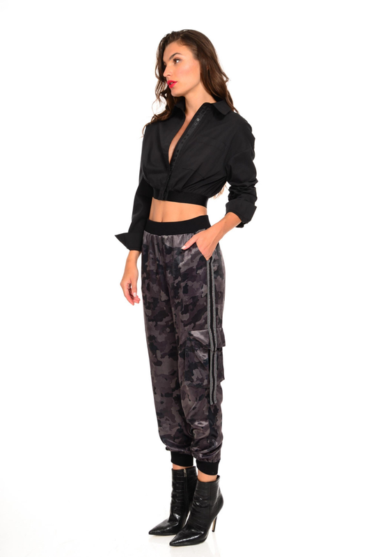 Short shirt with elastic waist image number null