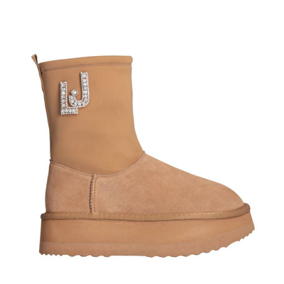 Jane 02 - warm ankle boots with bejewelled logo, Cognac, medium