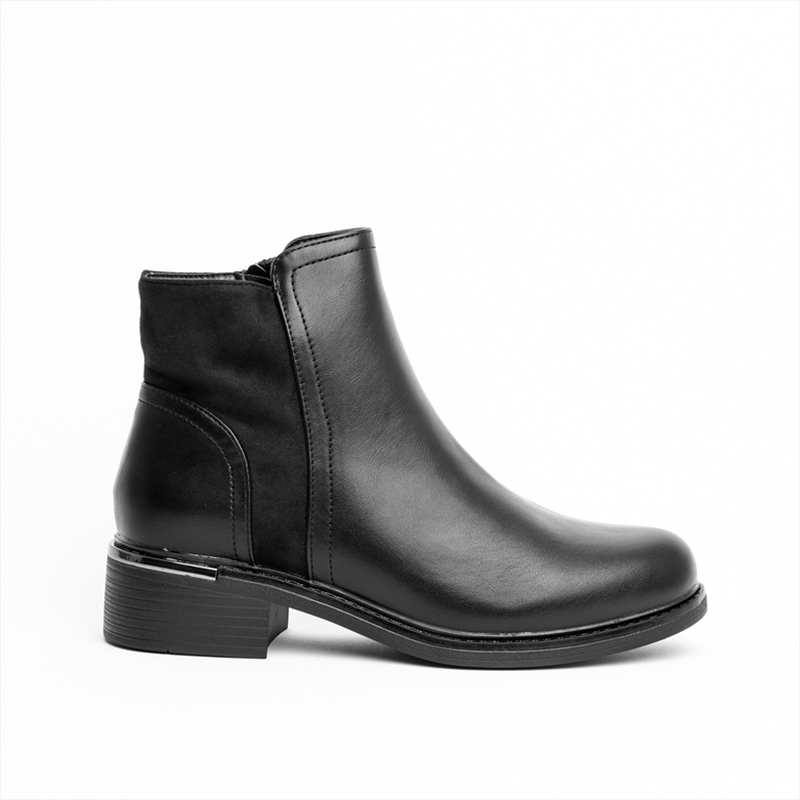 Miss belgini flat ankle boots with gold detail on heel-null