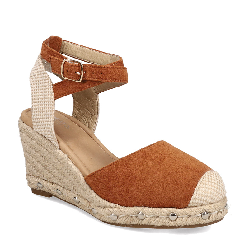 Migato &gamma;&upsilon;&nu;&alpha;&iota;&kappa;&epsilon;ί&alpha; &pi;&lambda;&alpha;&tau;&phi;ό&rho;&mu;&alpha;-null