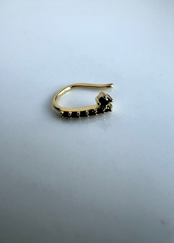 Ear cuff-null