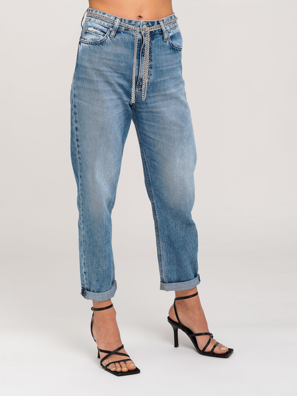Staff leila jeans image number null