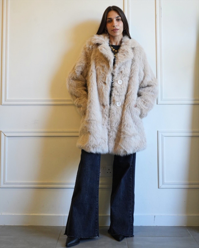 Faux fur midi with buttons 5509-null