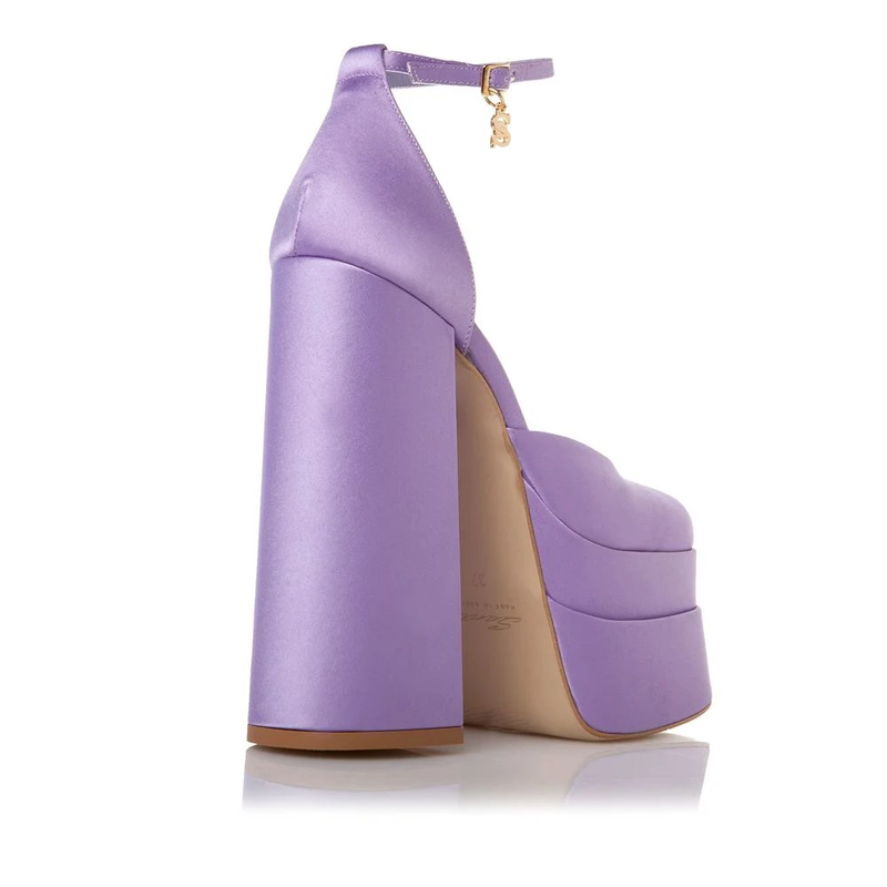 Sante sandals image number null