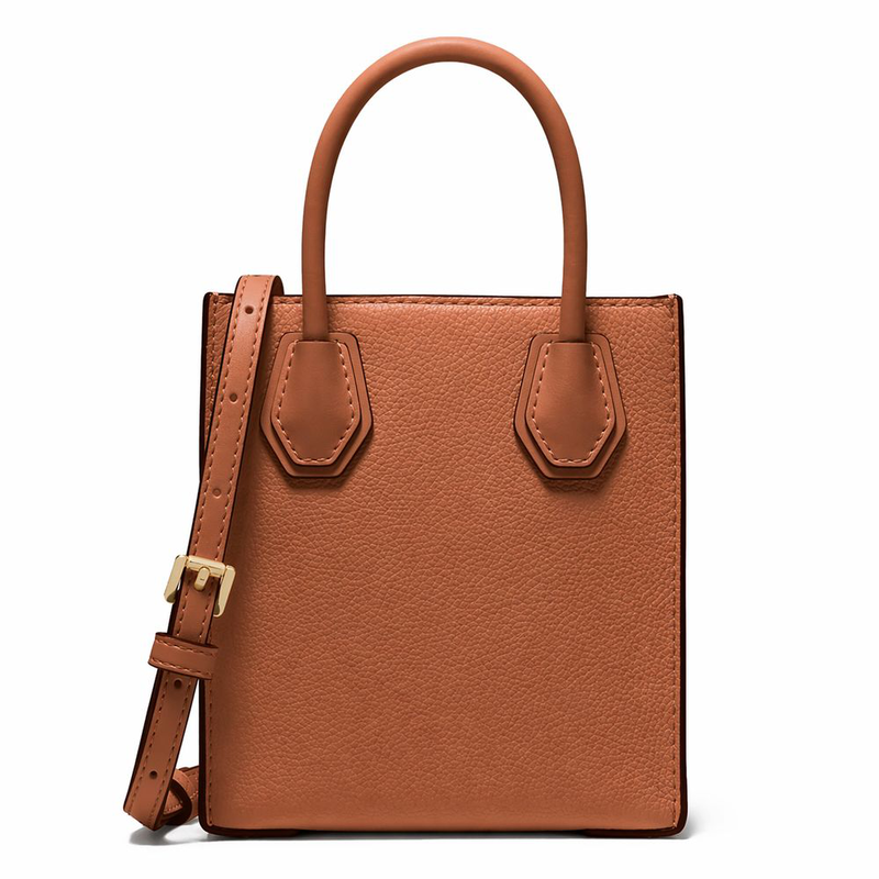 Brown fur handbag-null