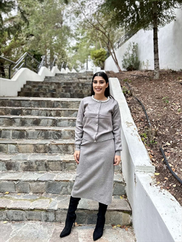 Pencil skirt knitted image number null