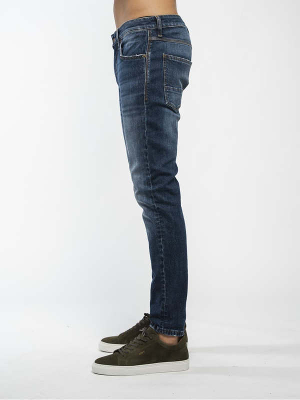 Staff sapphire jeans image number null