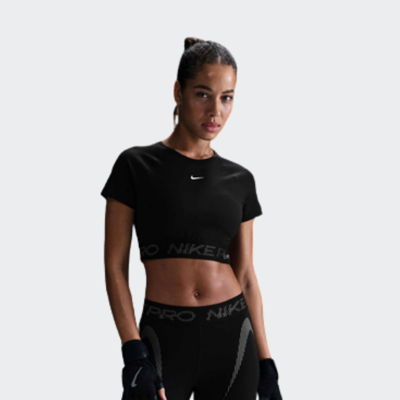 Pro womens Dri-FIT crop top-null