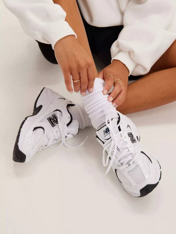 530 sneakers-null