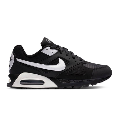 Air Max IVO