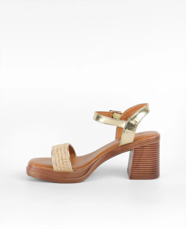 Sandal mid heel image number null