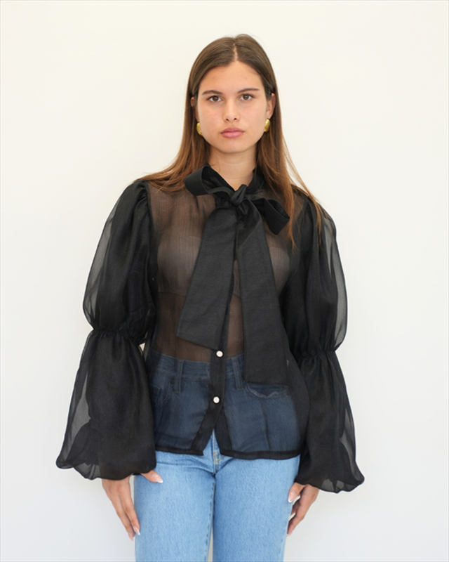 Blouse with ruffles 7133-null