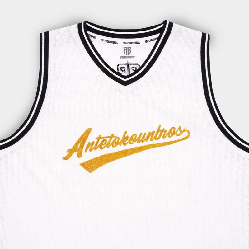 Antetokounbros basketball tank-null