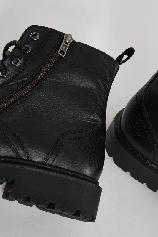 Product image: Gaudi ankle boots-null
