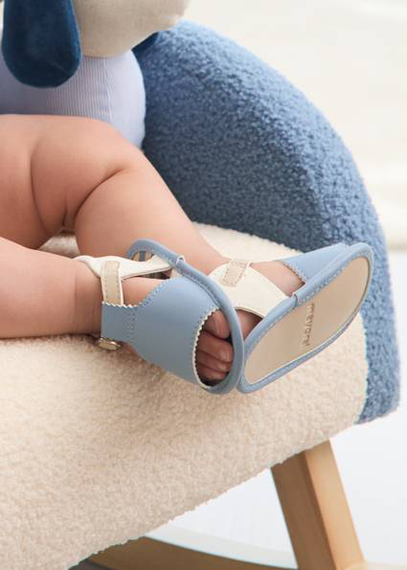 Σανδαλια-null