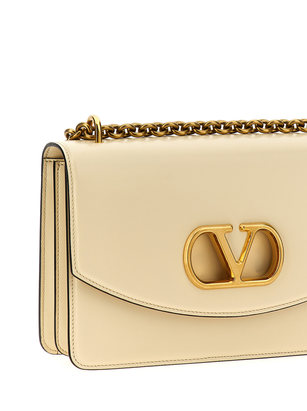 White calfskin shoulder bag-null
