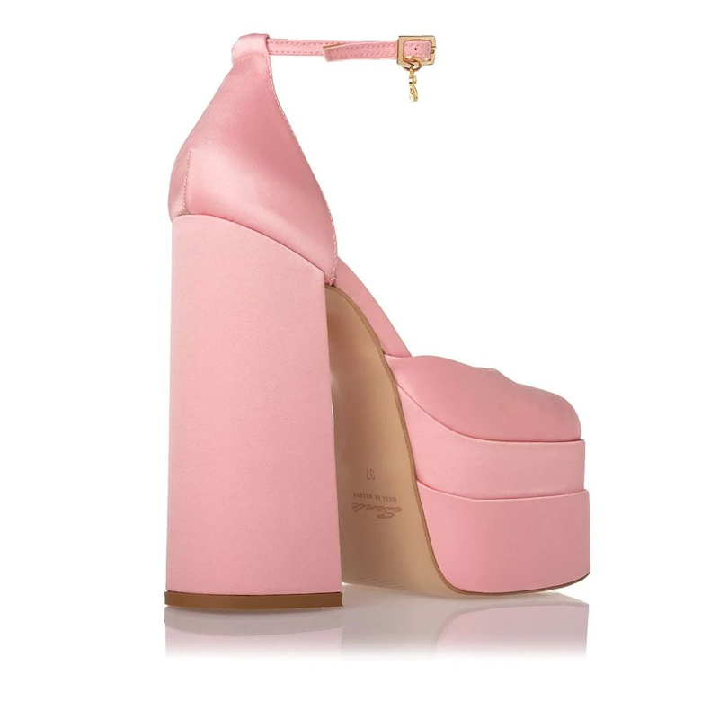 Sante sandals image number null