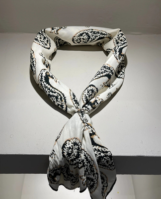Stefan the ritual scarf, White, medium