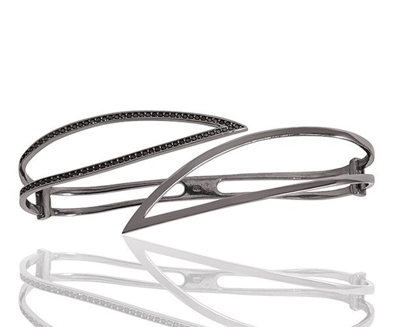 Hestia flame hand cuff-null