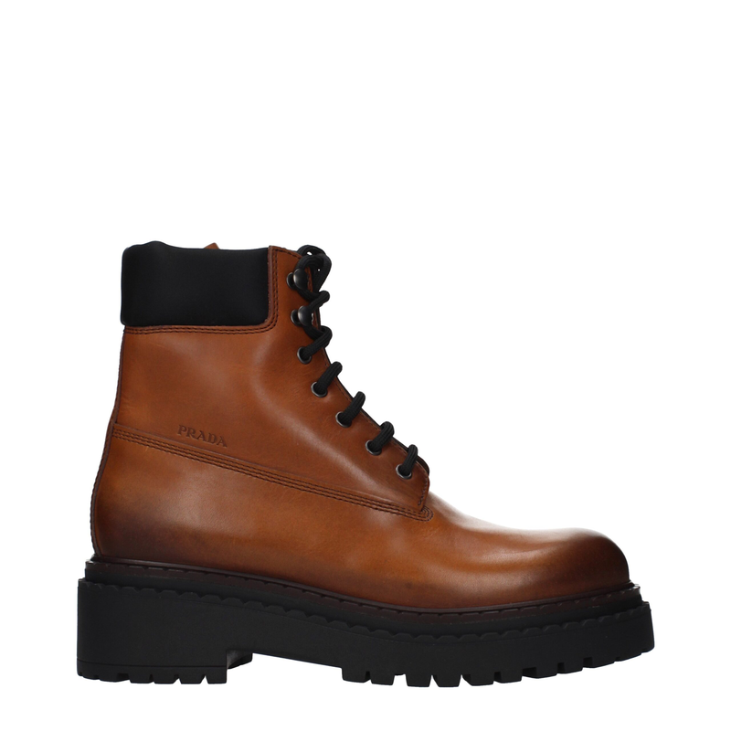 Brown leather ankle boots-null