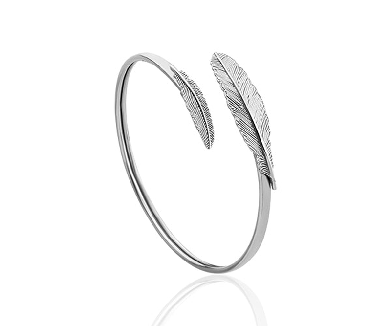 Leuce arm bracelet-null