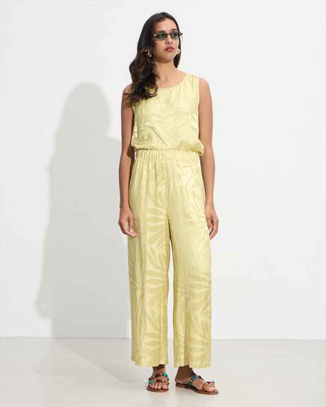 Embossed trouser satin-null