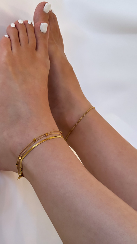 Anklet-null