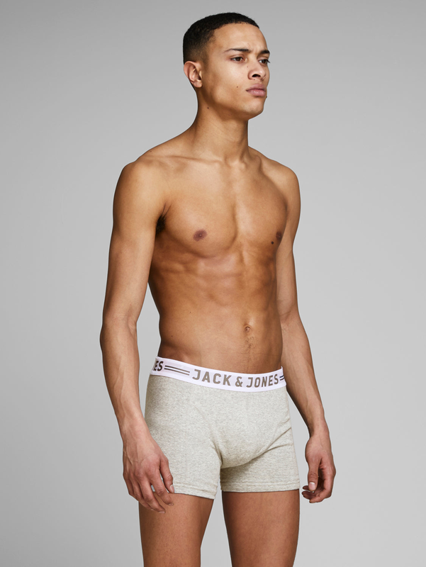 Sense trunks image number null