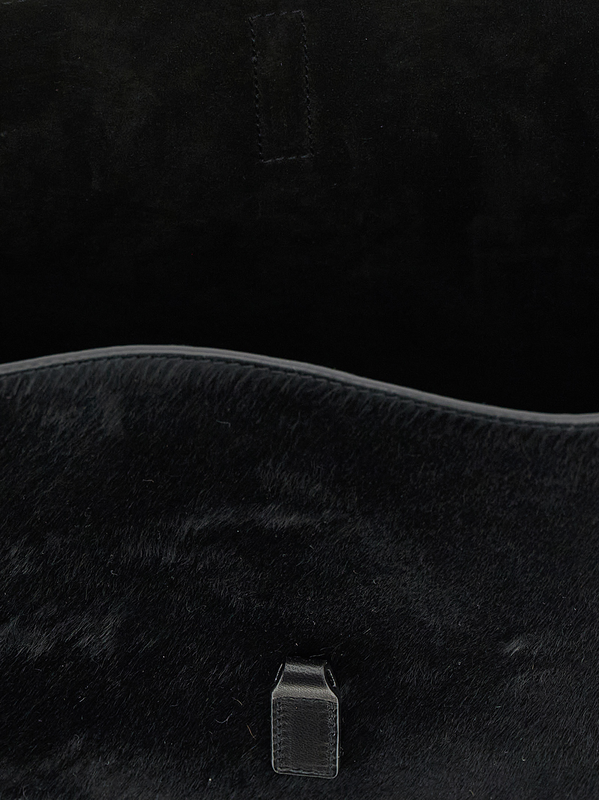 Black calfskin shoulder bag-null