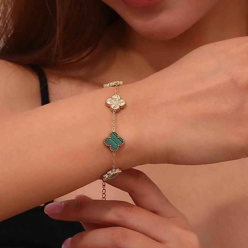 Van cleef arples bracelet-null