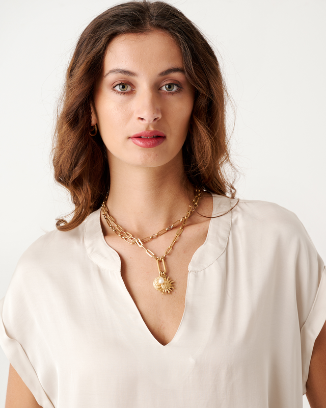Blouse satin v neck image number null