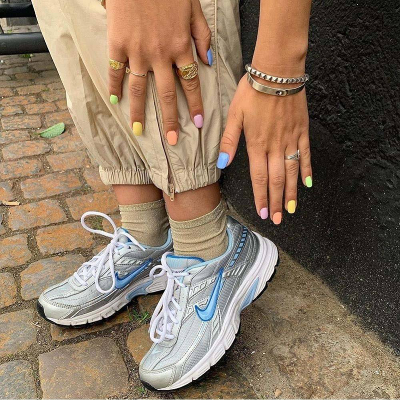 Womens initiator-null