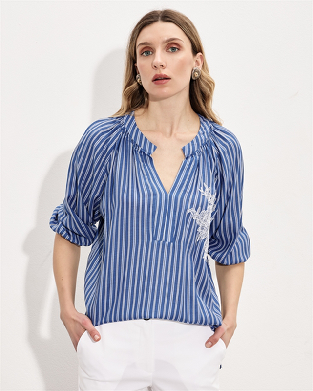 Blouse stripe lace image number null